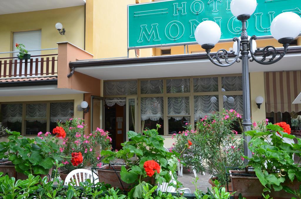 Hotel Monique Cervia Zewnętrze zdjęcie