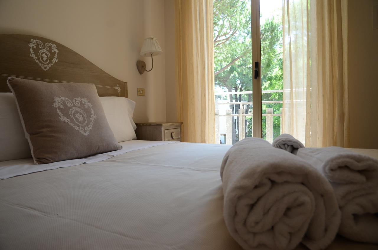 Hotel Monique Cervia Zewnętrze zdjęcie
